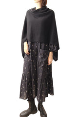 Black cashmere poncho pointelle