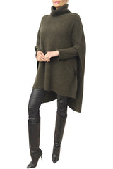 Cashmere Chunky Poncho in dark olive green