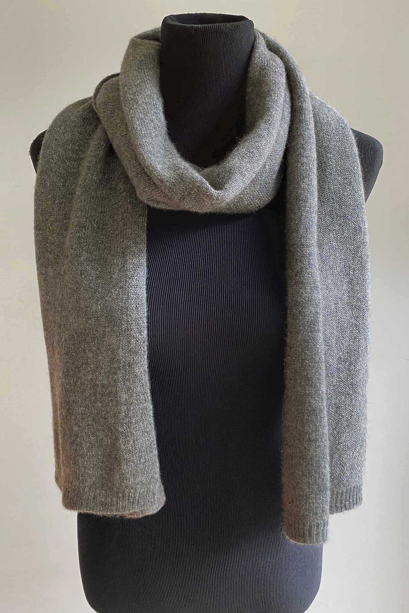 Grey cashmere scarf