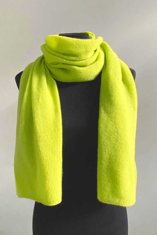 Cashmere scarf in neon yellow green