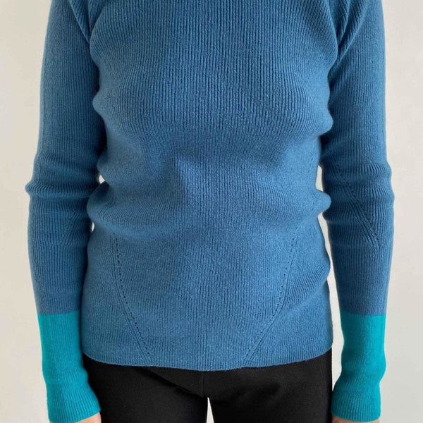 LR outlet Color Block Jumper ( blue)